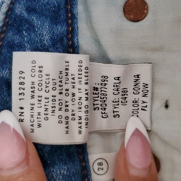 NWT GRLFRND Carla Super High-Rise Bell Jean in Gonna Fly Now sz 28 - Picture 15 of 16